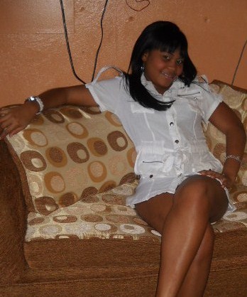 Date this foxy Dominican Republic girl Estefany from Santiago DO6450