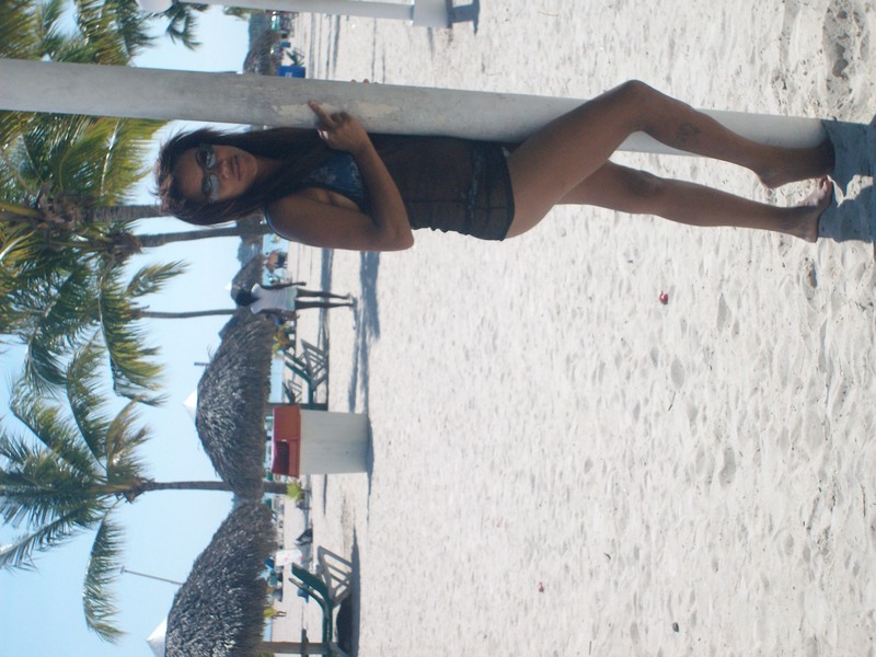 Date this voluptuous Dominican Republic girl Araceli from Santo Domingo Este DO6513