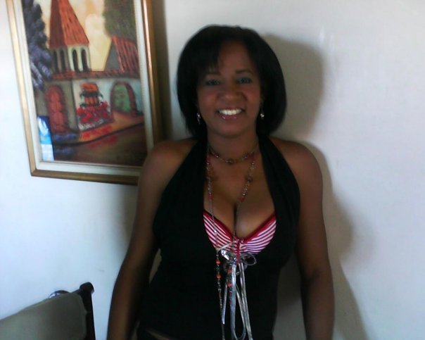 Date this hard body Dominican Republic girl Ana18 from Santiago DO6523