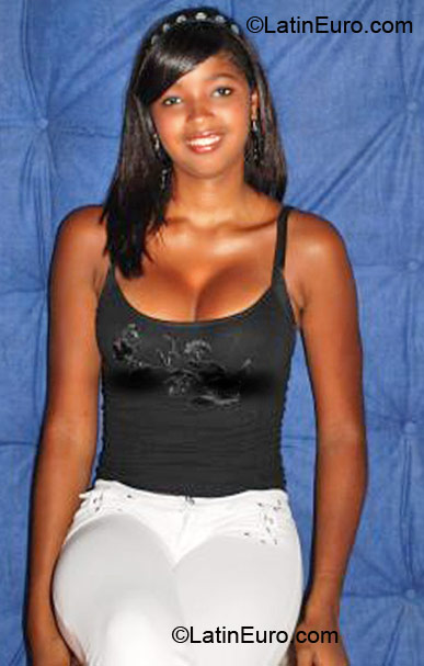Date this pretty Dominican Republic girl Jenniffer ramos from La Vega DO6585