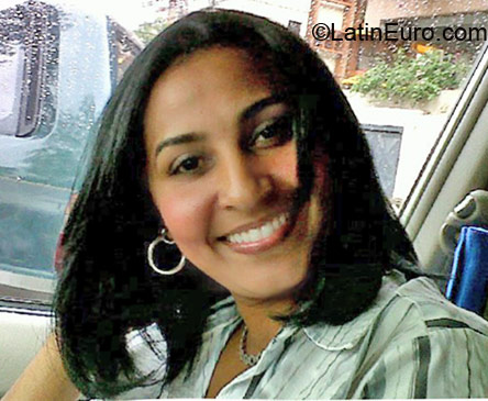 Date this athletic Dominican Republic girl Armis brea from Santo Domingo DO6608