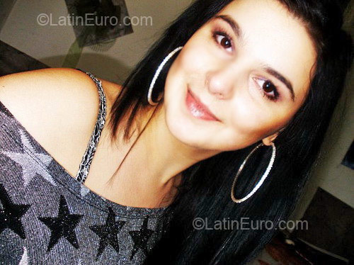 Date this young Russia girl Needinluv from Saint Petersburg RU21