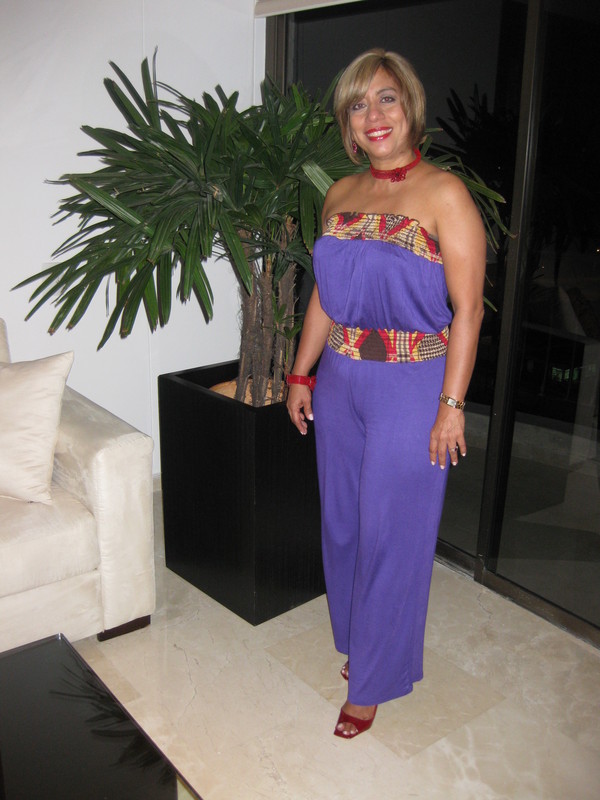 Date this nice looking Colombia girl Margarita from Barranquilla CO6399