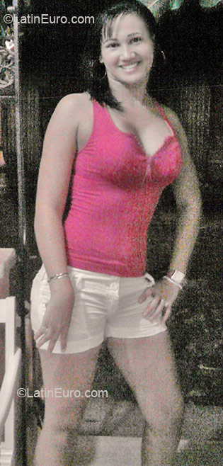 Date this athletic Dominican Republic girl Paola from Puerto Plata DO6720
