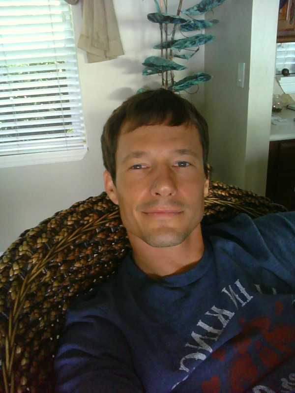 Date this fun United States man Andrew from St Petersburg US9070