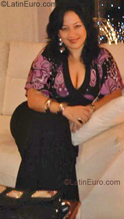 Date this sultry Colombia girl Talula from Cartagena CO6454
