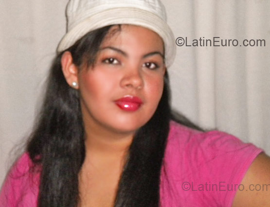 Date this sultry Colombia girl Mariana from Cali CO6455