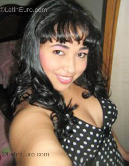 Date this fun Colombia girl Carla from Barranquilla CO6458
