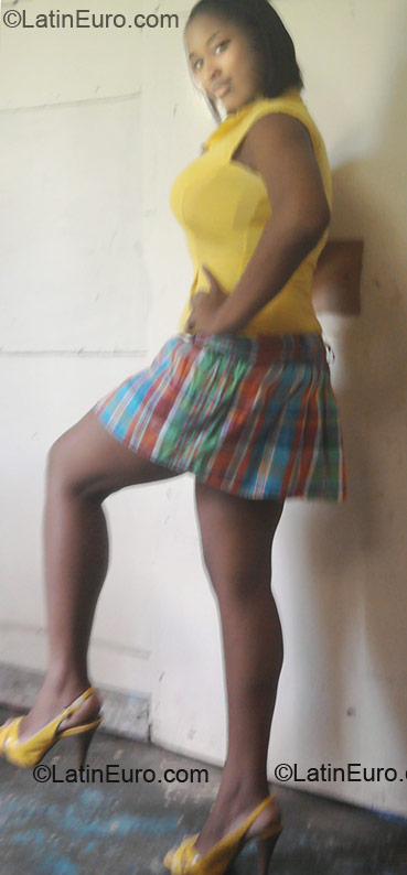 Date this charming Dominican Republic girl Anibelca from Santo Domingo DO6837