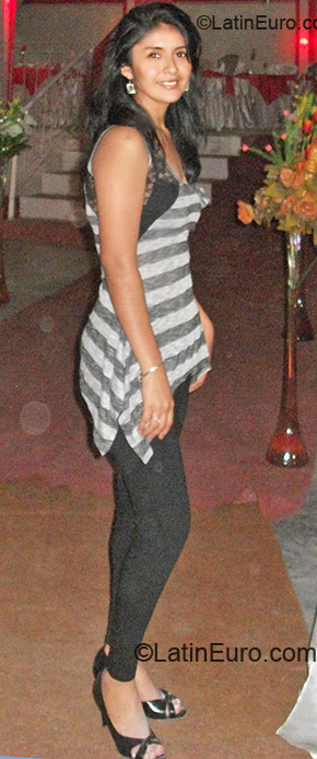 Date this exotic Peru girl Gabriela from Pucallpa PE448
