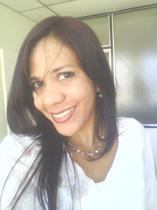 Date this attractive Colombia girl MAIBETH from Barranquilla CO6515