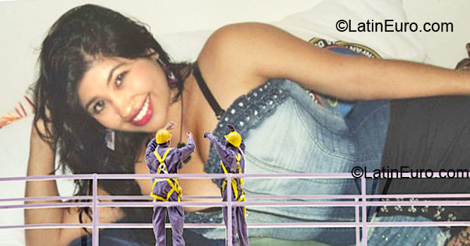 Date this good-looking Colombia girl Laura from Medellin CO6517