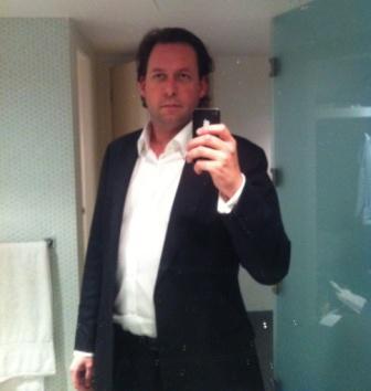 Date this happy Australia man Australian from Melbourne AU175