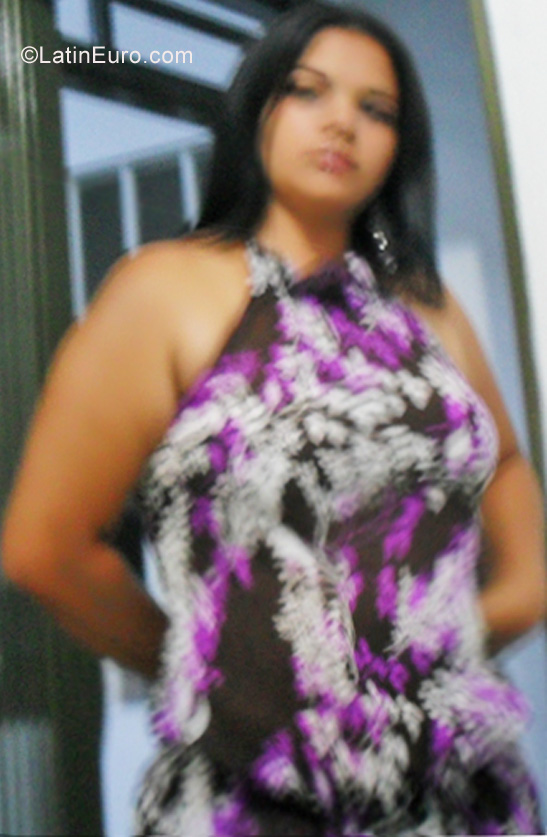 Date this gorgeous Colombia girl Jenni from Cali CO6583