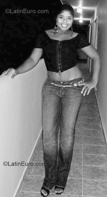 Date this lovely Dominican Republic girl Nelfa from Punta Cana DO6999