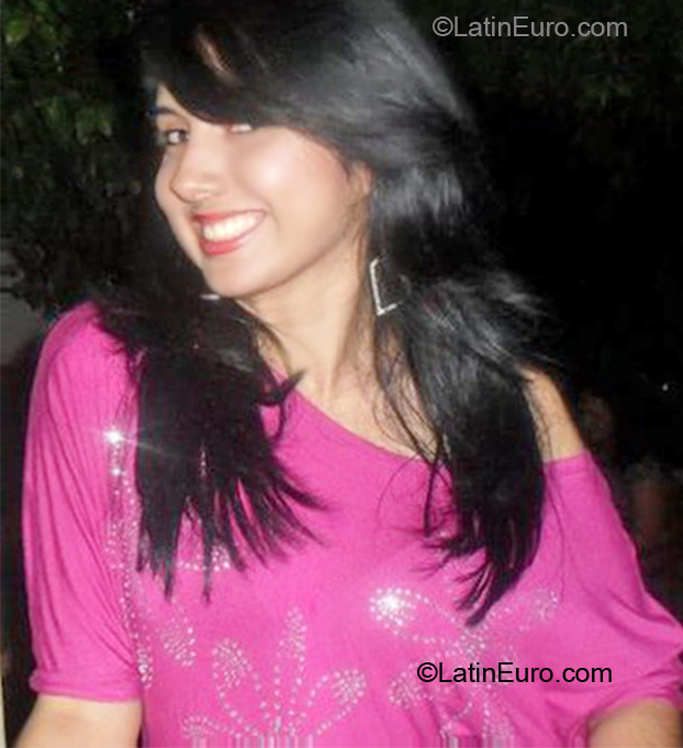 Date this funny Colombia girl CO6638 from Norte De Santander CO6638