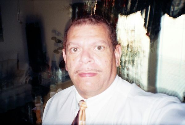 Date this stunning United States man Larry from Macon US9273