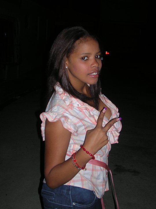 Date this foxy Dominican Republic girl YOSAIRA from Santiago DO7106