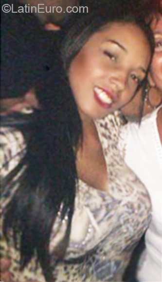 Date this beautiful Colombia girl Daniela from Medellin CO6688
