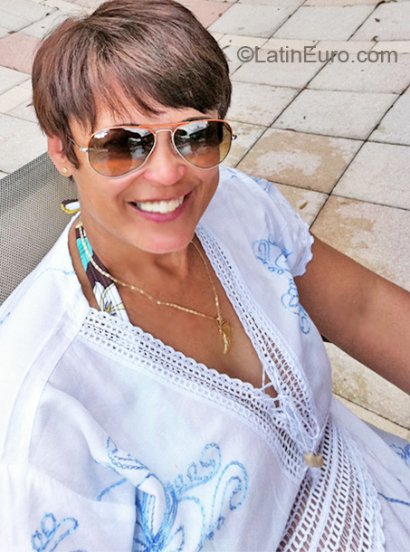 Date this funny United States girl Mariza from Orlando US9309