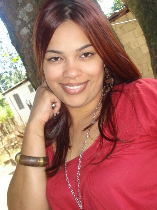 Date this beautiful France girl Emraa from Paris FR128