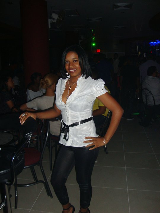 Date this pretty Dominican Republic girl Franchesca from San Juan De La Maguana DO7158