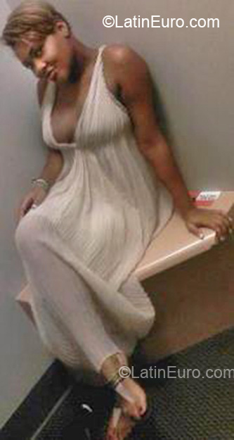Date this delightful Dominican Republic girl Dathley from San Pedro de Marcoris DO7182