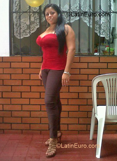 Date this pretty Colombia girl Ana Maria from Yopal CO6726