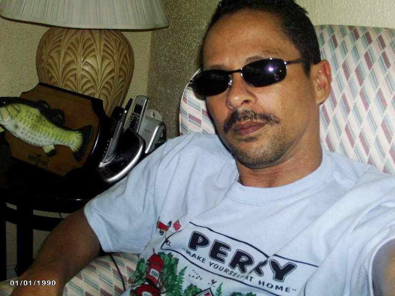 Date this delightful United States man Willie from Usa US9356