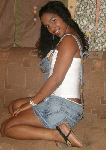 Date this voluptuous Dominican Republic girl Cristal melende from San Juan De La Maguana DO7204