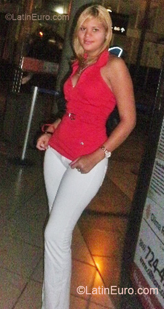 Date this young Dominican Republic girl Minerva aybar from Santiago DO7212