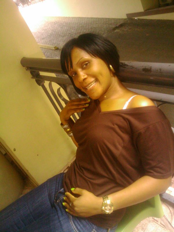 Date this foxy Dominican Republic girl Loren from Santiago De Los Caballeros DO7209