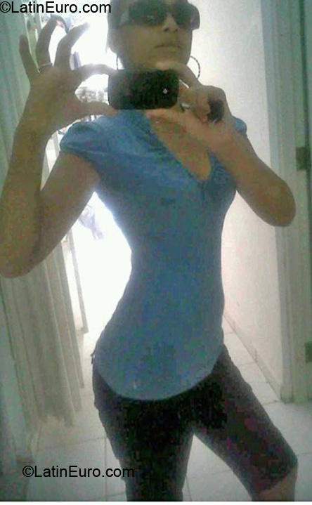 Date this good-looking Dominican Republic girl Angelica Maria from Santo Domingo DO7216
