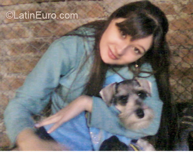 Date this attractive Colombia girl Natalia from Pereira CO6789