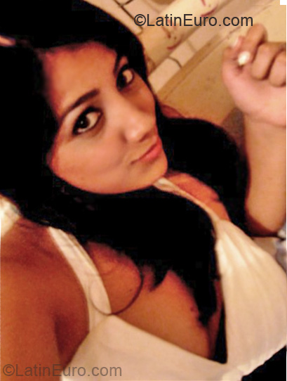 Date this athletic Ecuador girl Diana from Portoviejo EC99