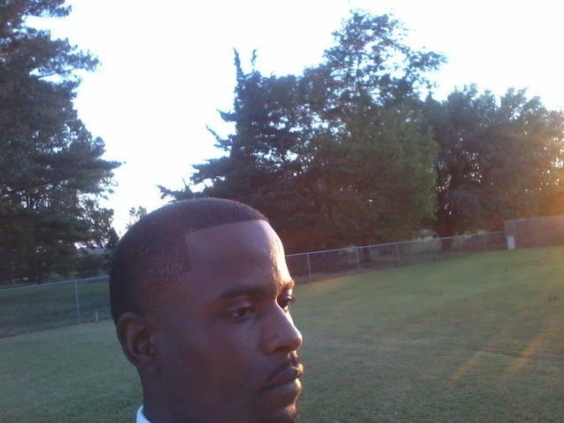 Date this young United States man JeRon from Memphis US9607