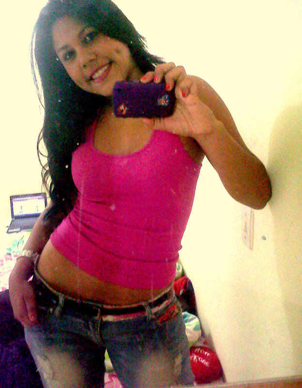 Date this hard body Colombia girl CAROLINA from Bogota CO6952