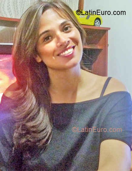 Date this georgeous Colombia girl Sandy from Manizales CO6989