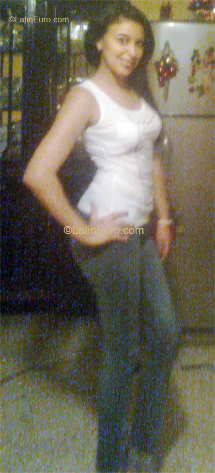 Date this gorgeous Ecuador girl Lisslas from Guayaquil EC112