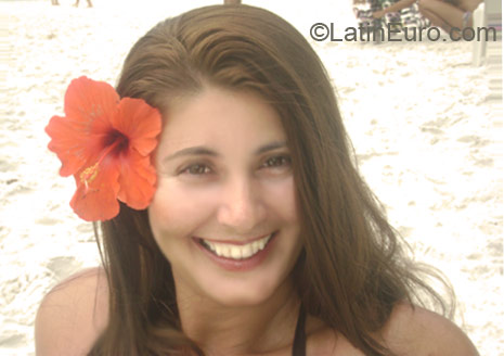 Date this beautiful Brazil girl Jaki from Agua Boa BR5562
