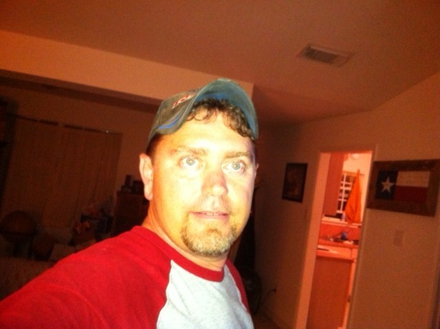 Date this stunning United States man Jbblueyz from Spicewood US9906
