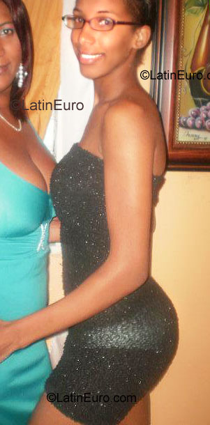Date this delightful Dominican Republic girl Yinely gonzalez from Santiago De Los Caballeros DO7778