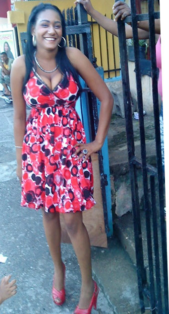 Date this hard body Dominican Republic girl Maria del carme from Santo Domingo DO7825