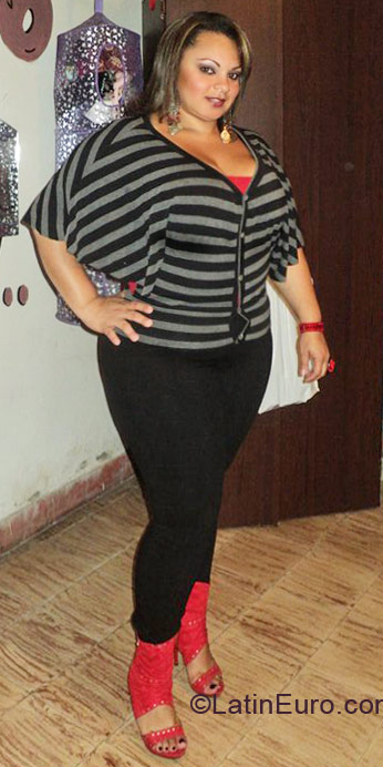 Date this tall Colombia girl Marley from Medellin CO7178