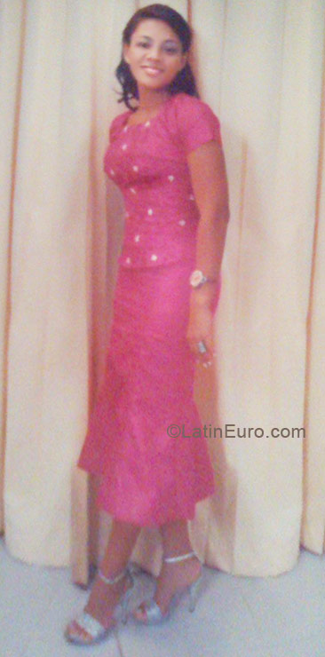 Date this delightful Dominican Republic girl Kenia from Santo Domingo DO7873