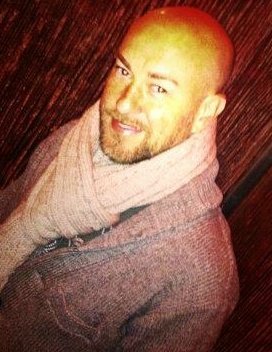Date this pretty United States man Eric from Chicago US10144