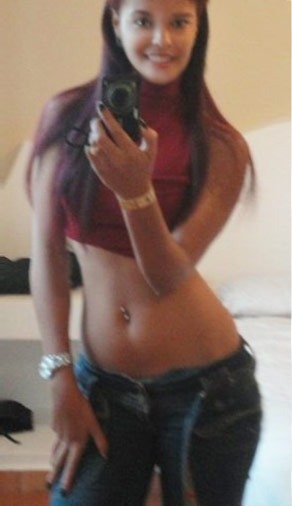 Date this pretty Dominican Republic girl Fior from Santiago DO7896