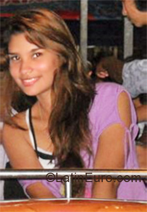 Date this stunning Colombia girl Jennifer from Cartagena CO7214