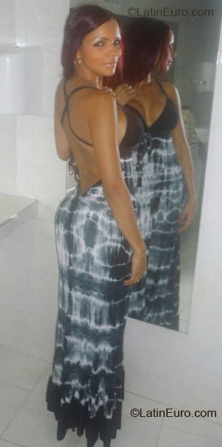 Date this foxy Colombia girl Sandra from Cartagena CO7260