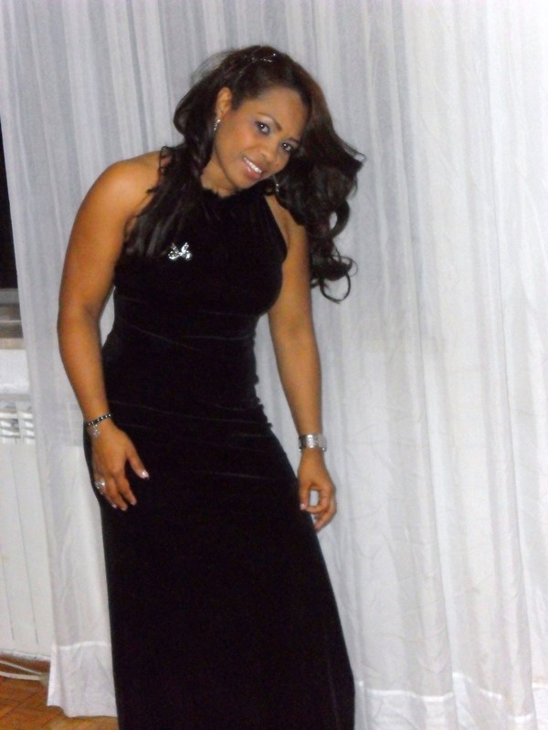 Date this hot Spain girl MERCEDES from Madrid ES184